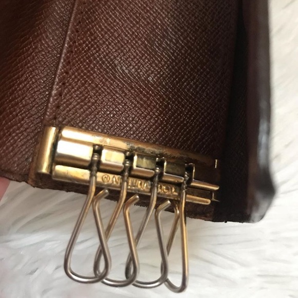 Louis Vuitton 4 Key Holder Wallet Monogram - Picture 7 of 13